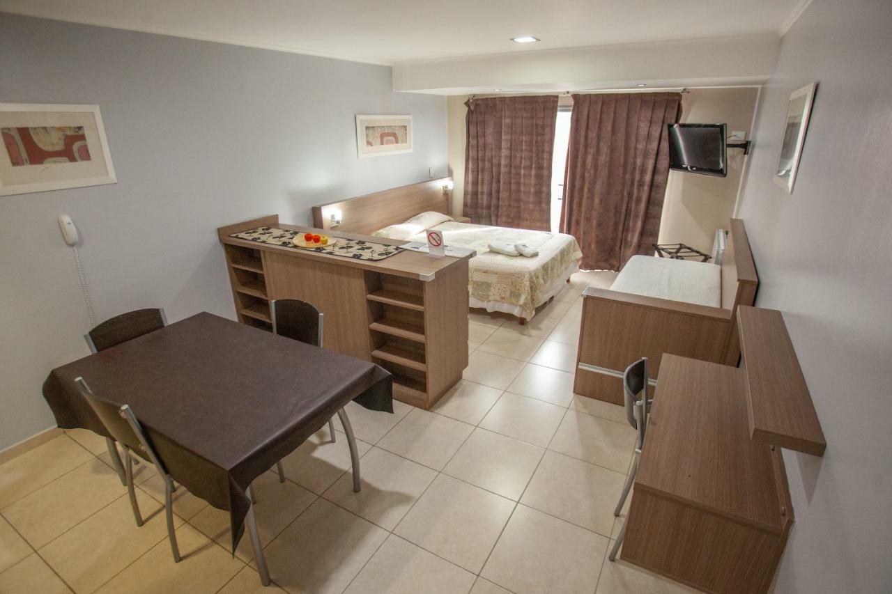 Apart Hotel Rivadavia 815 Neuquen Exterior photo